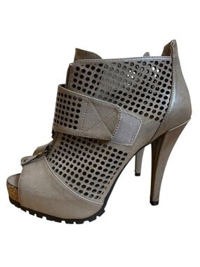 Simply Vera Vera Wang high heels ankle boots pumps stilettos platform perfored 6